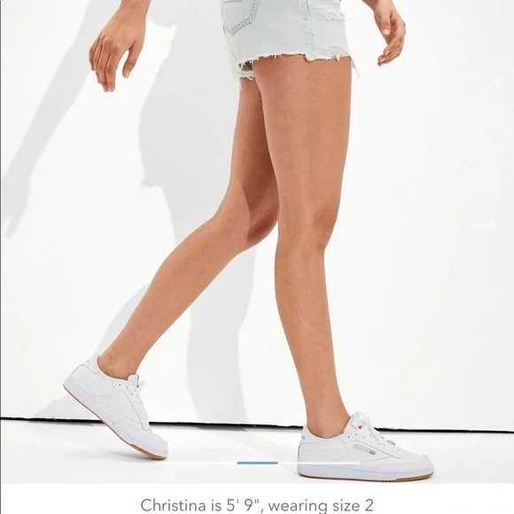 American Eagle Highest Rise 90s Boyfriend Short - Picture 3 of 10